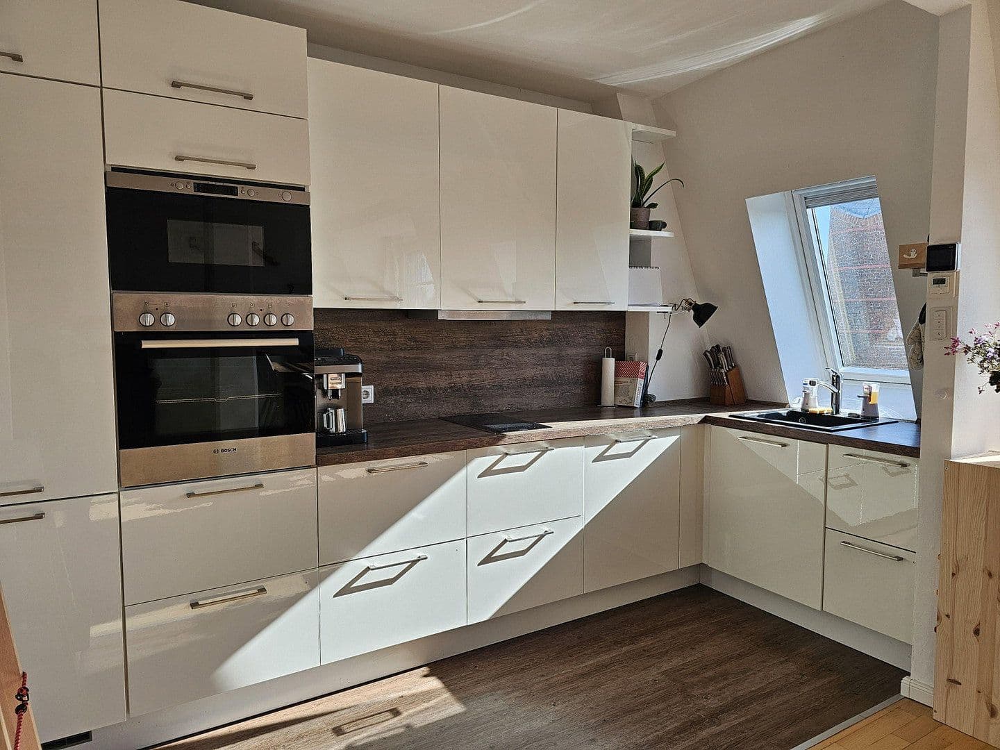 Prodej bytu 4+1 94 m², Frechen, Severní Porýní-Vestfálsko Prodej bytu 4+1 94 m², Frechen, Severní Porýní-Vestfálsko