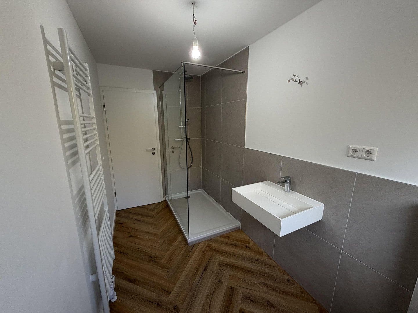 Prodej domu 202 m², pozemek 390 m², Freiberg am Neckar, Bádensko-Württembersko Prodej domu 202 m², pozemek 390 m², Freiberg am Neckar, Bádensko-Württembersko