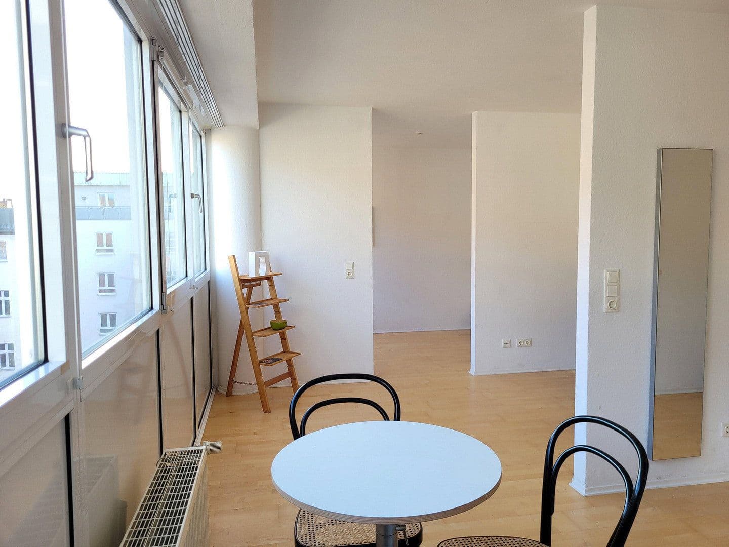 Prodej bytu 1+kk 36 m², Erich-Weinert-Str. 143, Berlin, Berlín Prodej bytu 1+kk 36 m², Erich-Weinert-Str. 143, Berlin, Berlín