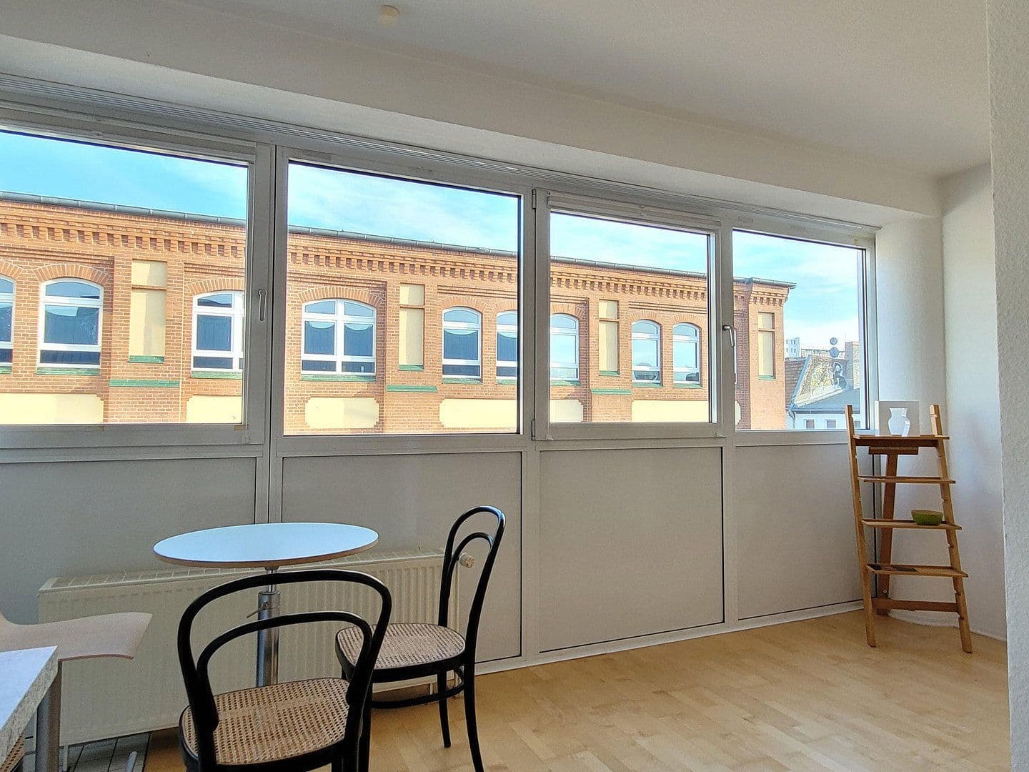 Prodej bytu 1+kk 36 m², Erich-Weinert-Str. 143, Berlin, Berlín Prodej bytu 1+kk 36 m², Erich-Weinert-Str. 143, Berlin, Berlín