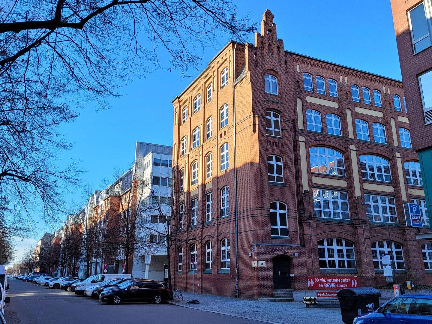 Prodej bytu 1+kk 36 m², Erich-Weinert-Str. 143, Berlin, Berlín Prodej bytu 1+kk 36 m², Erich-Weinert-Str. 143, Berlin, Berlín