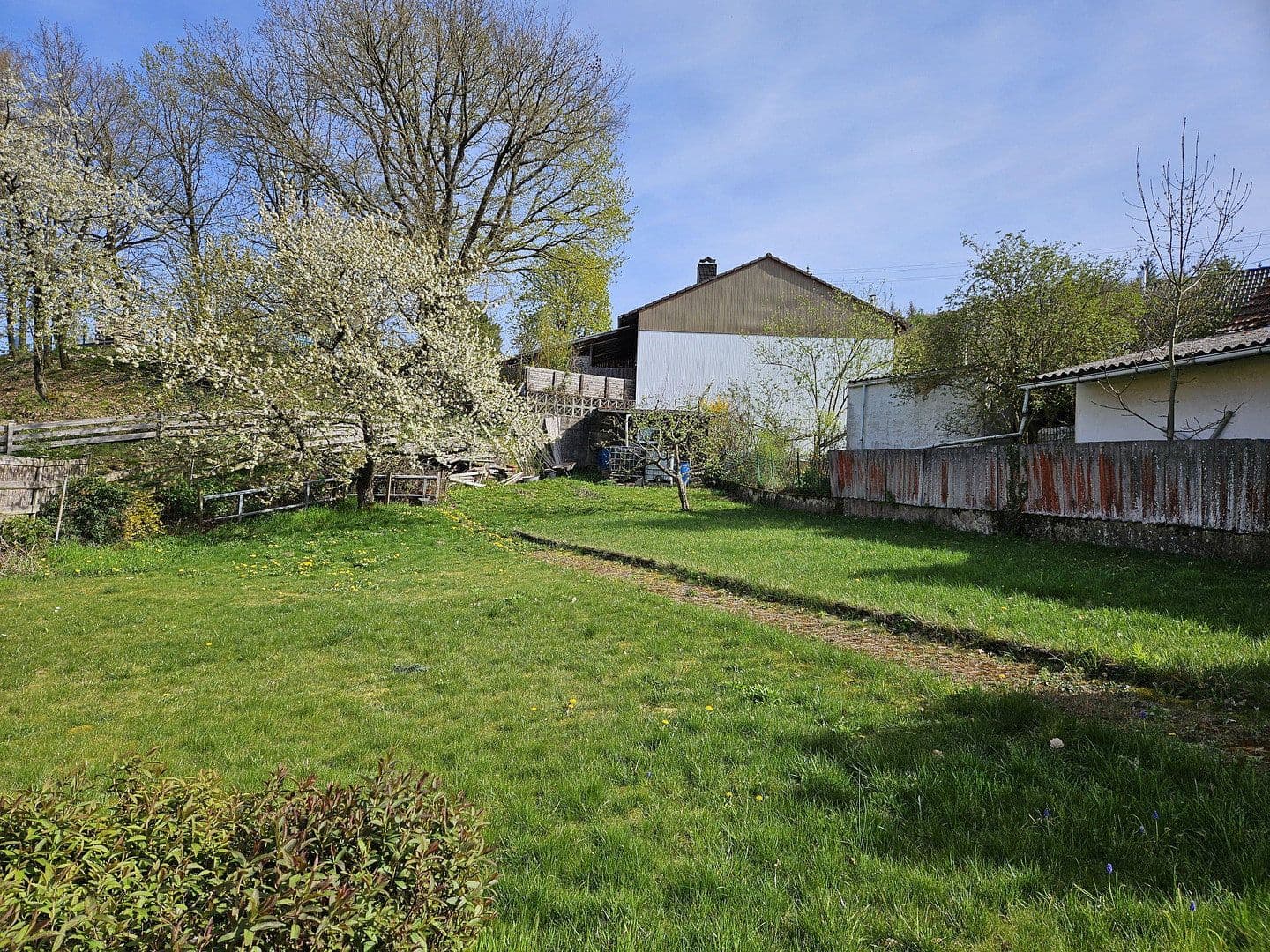 Prodej domu 120 m², pozemek 710 m², Turmstraße 3, Stahlberg, Porýní-Falc Prodej domu 120 m², pozemek 710 m², Turmstraße 3, Stahlberg, Porýní-Falc