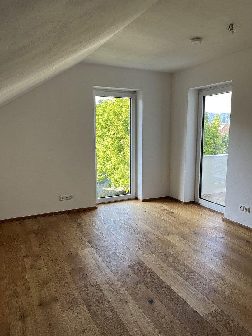 Pronájem bytu 5+1 180 m², Ohlsbach, Bádensko-Württembersko Pronájem bytu 5+1 180 m², Ohlsbach, Bádensko-Württembersko