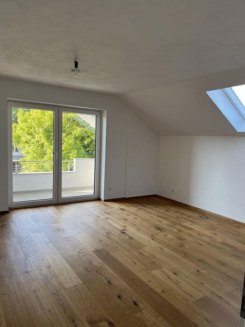 Pronájem bytu 5+1 180 m², Ohlsbach, Bádensko-Württembersko Pronájem bytu 5+1 180 m², Ohlsbach, Bádensko-Württembersko