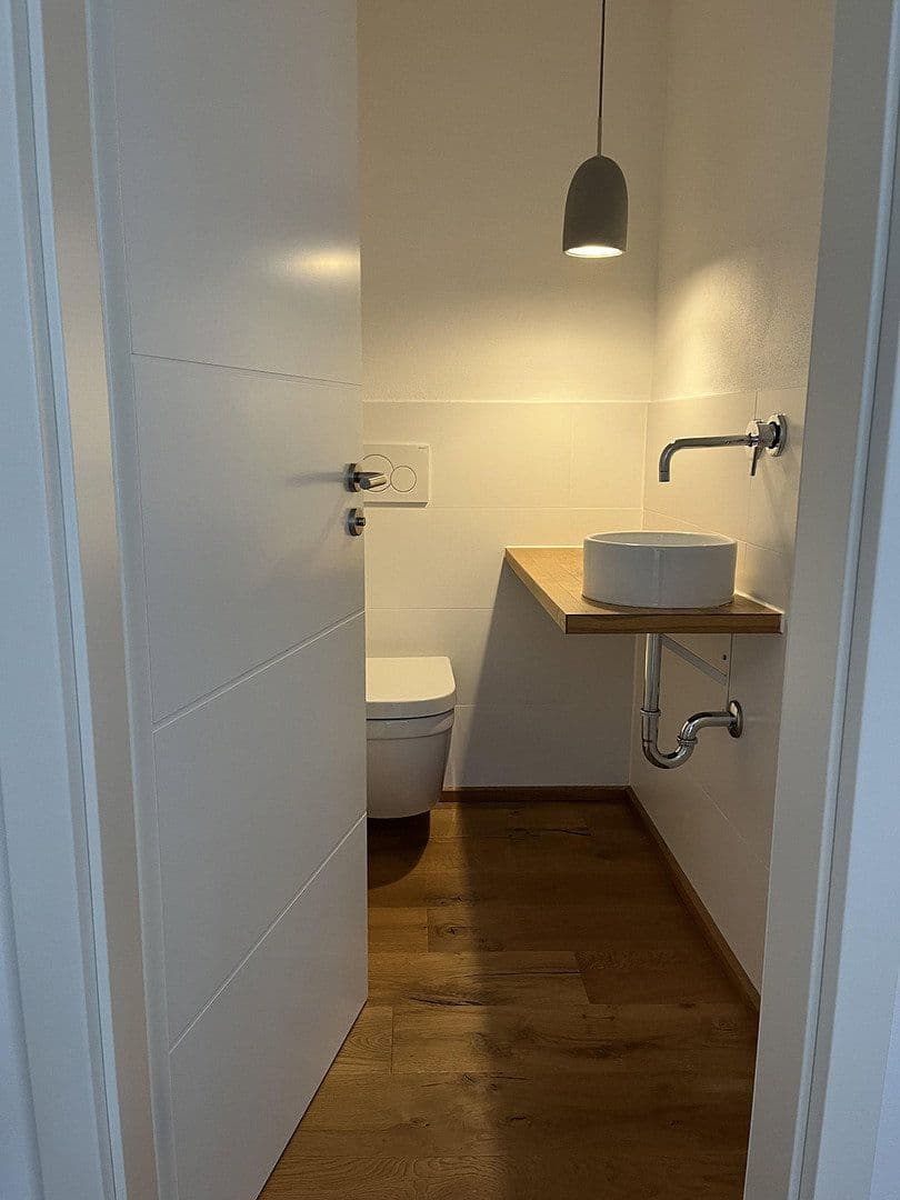 Pronájem bytu 5+1 180 m², Ohlsbach, Bádensko-Württembersko Pronájem bytu 5+1 180 m², Ohlsbach, Bádensko-Württembersko