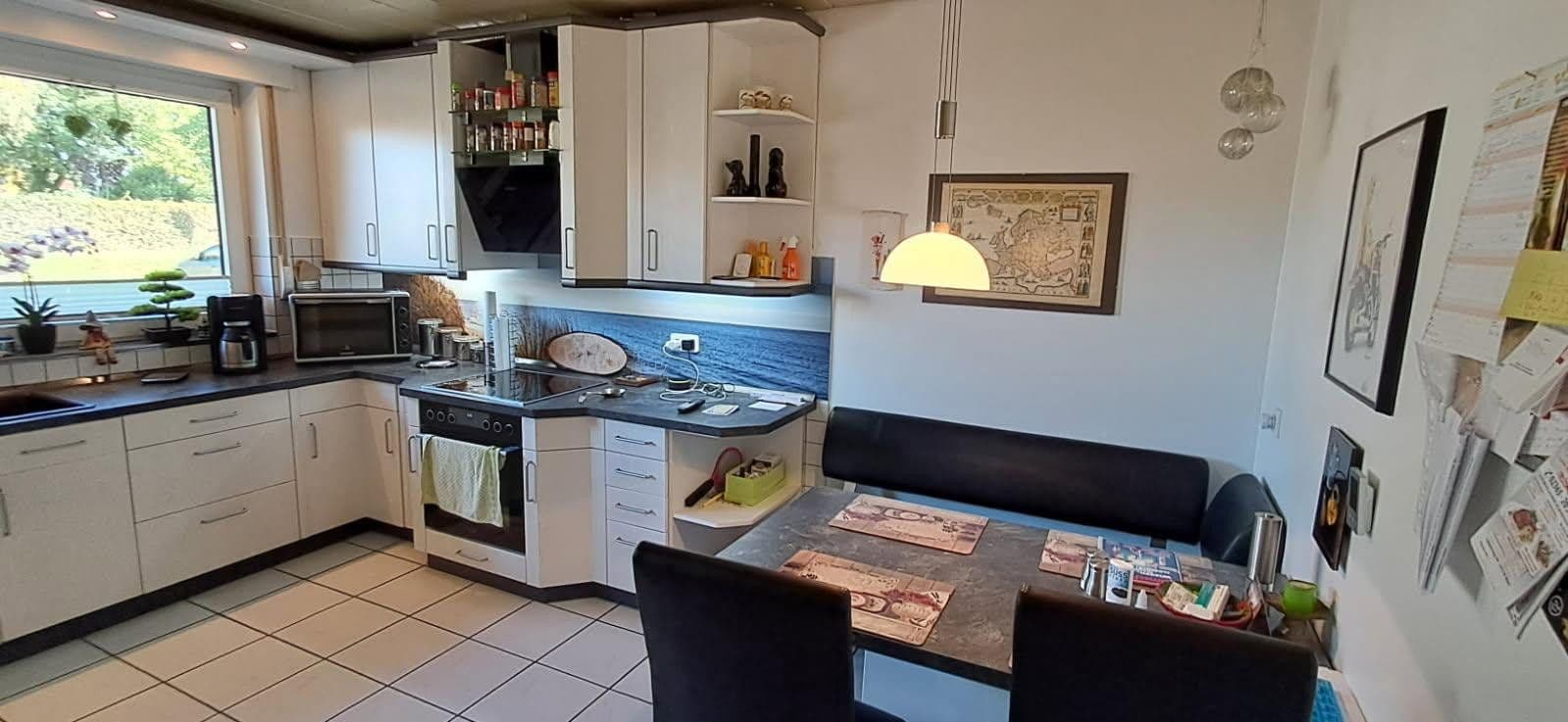 Prodej domu 161 m², pozemek 275 m², Marl, Severní Porýní-Vestfálsko Prodej domu 161 m², pozemek 275 m², Marl, Severní Porýní-Vestfálsko