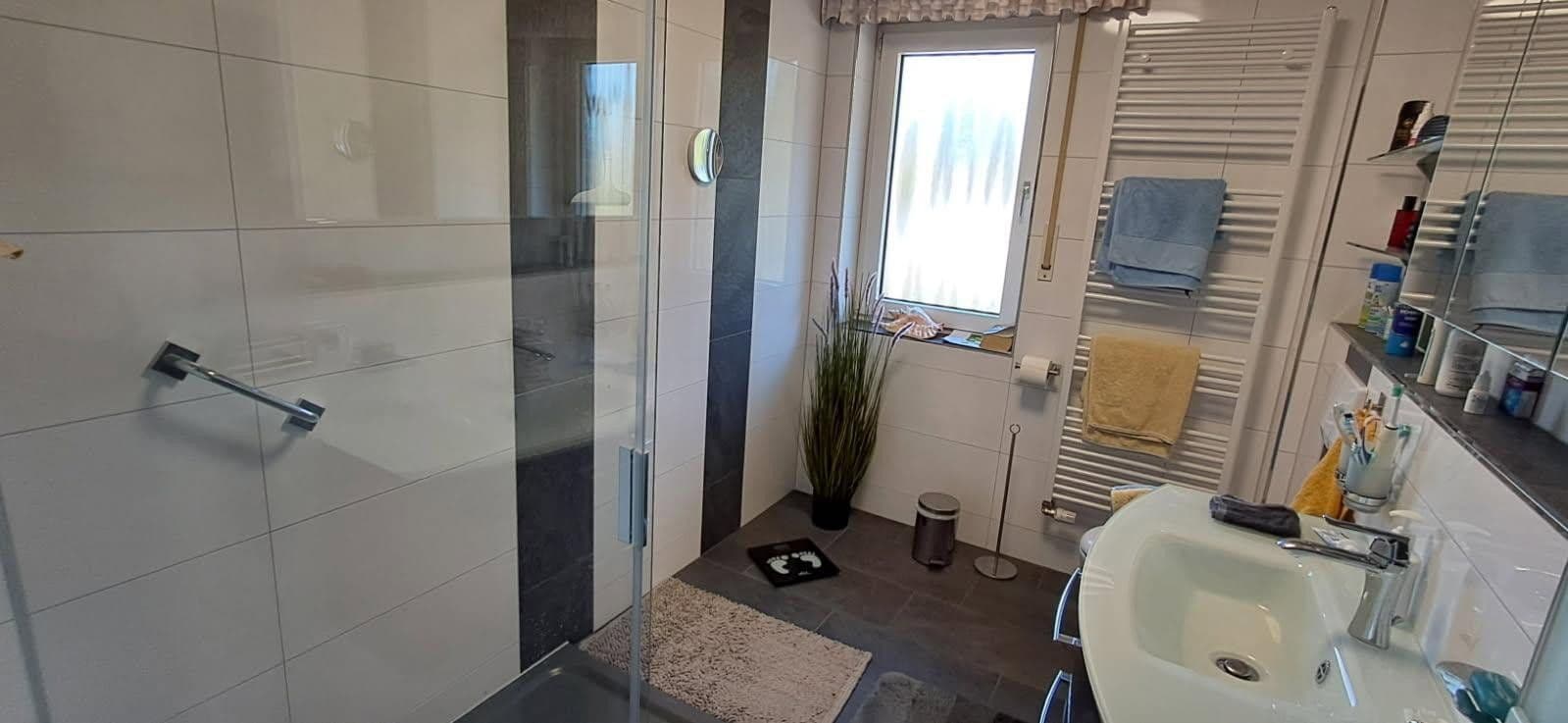 Prodej domu 161 m², pozemek 275 m², Marl, Severní Porýní-Vestfálsko Prodej domu 161 m², pozemek 275 m², Marl, Severní Porýní-Vestfálsko