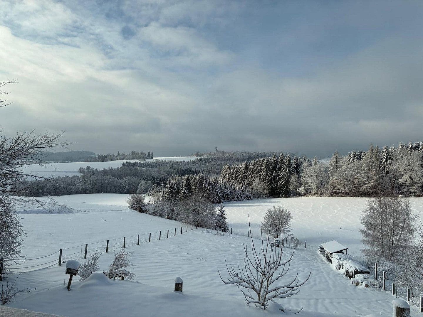 Prodej domu 128 m², pozemek 1.380 m², Helmbrechts, Bavorsko Prodej domu 128 m², pozemek 1.380 m², Helmbrechts, Bavorsko