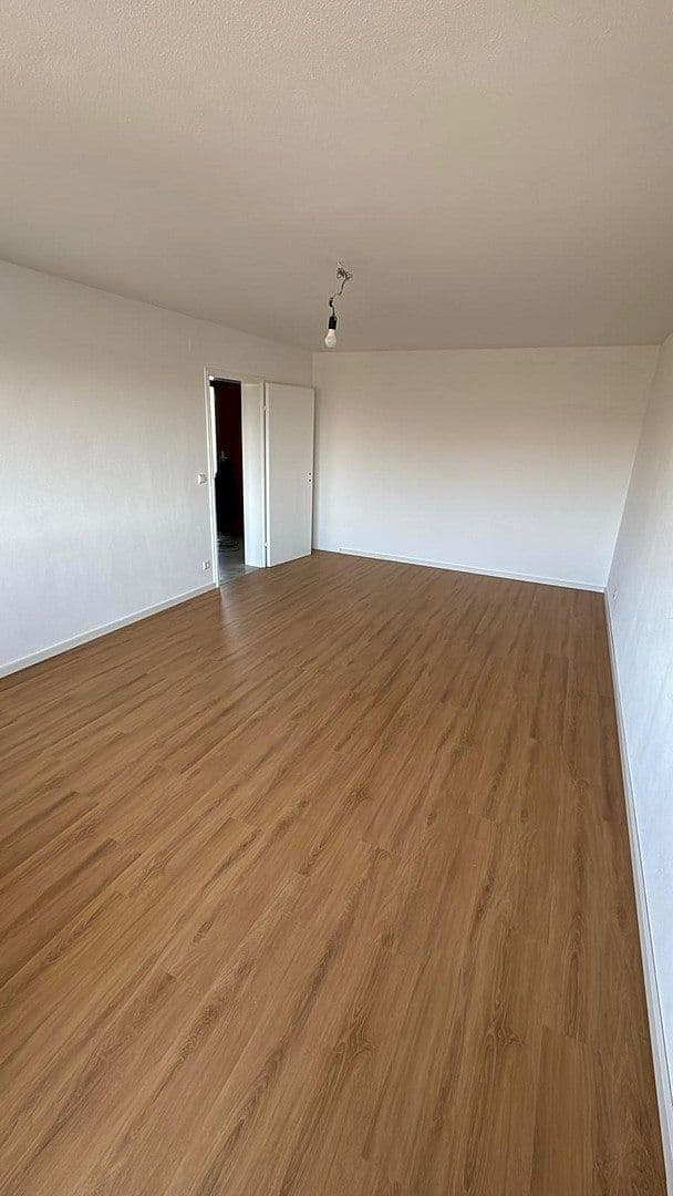 Prodej bytu 3+1 75 m², Hohenstaufenstrasse 100, Göppingen, Bádensko-Württembersko Prodej bytu 3+1 75 m², Hohenstaufenstrasse 100, Göppingen, Bádensko-Württembersko