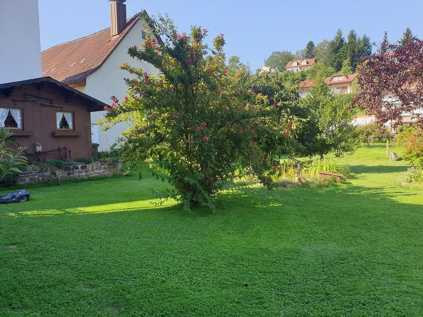 Prodej domu 290 m², pozemek 660 m², Neuhofer Straße 34, Neckargemünd, Bádensko-Württembersko Prodej domu 290 m², pozemek 660 m², Neuhofer Straße 34, Neckargemünd, Bádensko-Württembersko