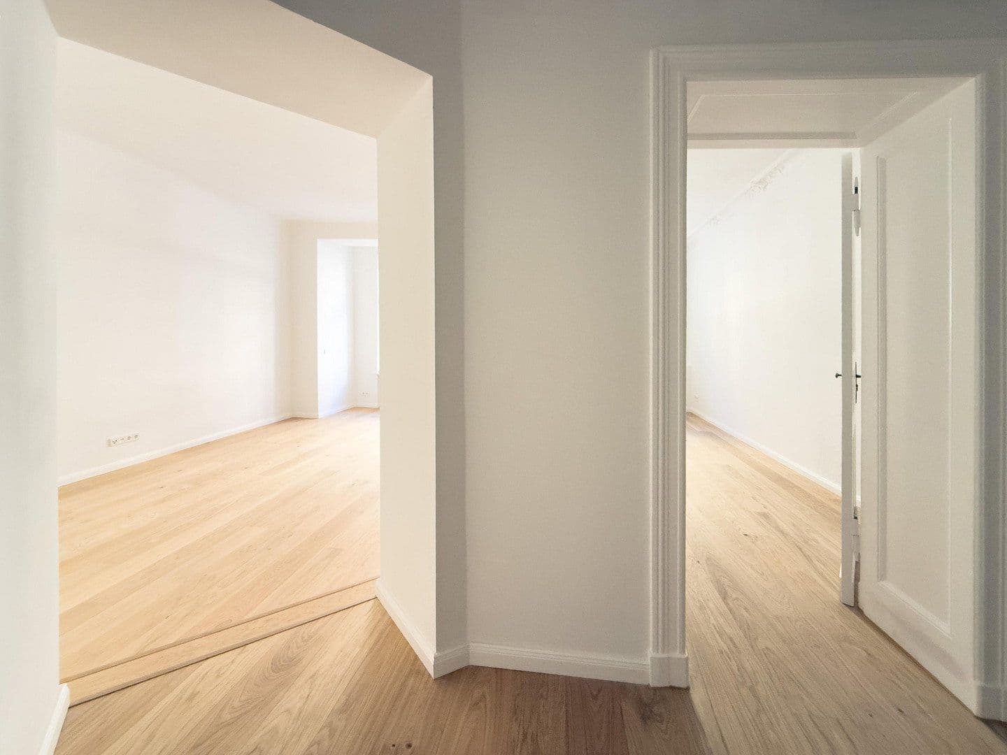 Prodej bytu 3+1 105 m², Friedbergstraße 27, Berlin, Berlín Prodej bytu 3+1 105 m², Friedbergstraße 27, Berlin, Berlín