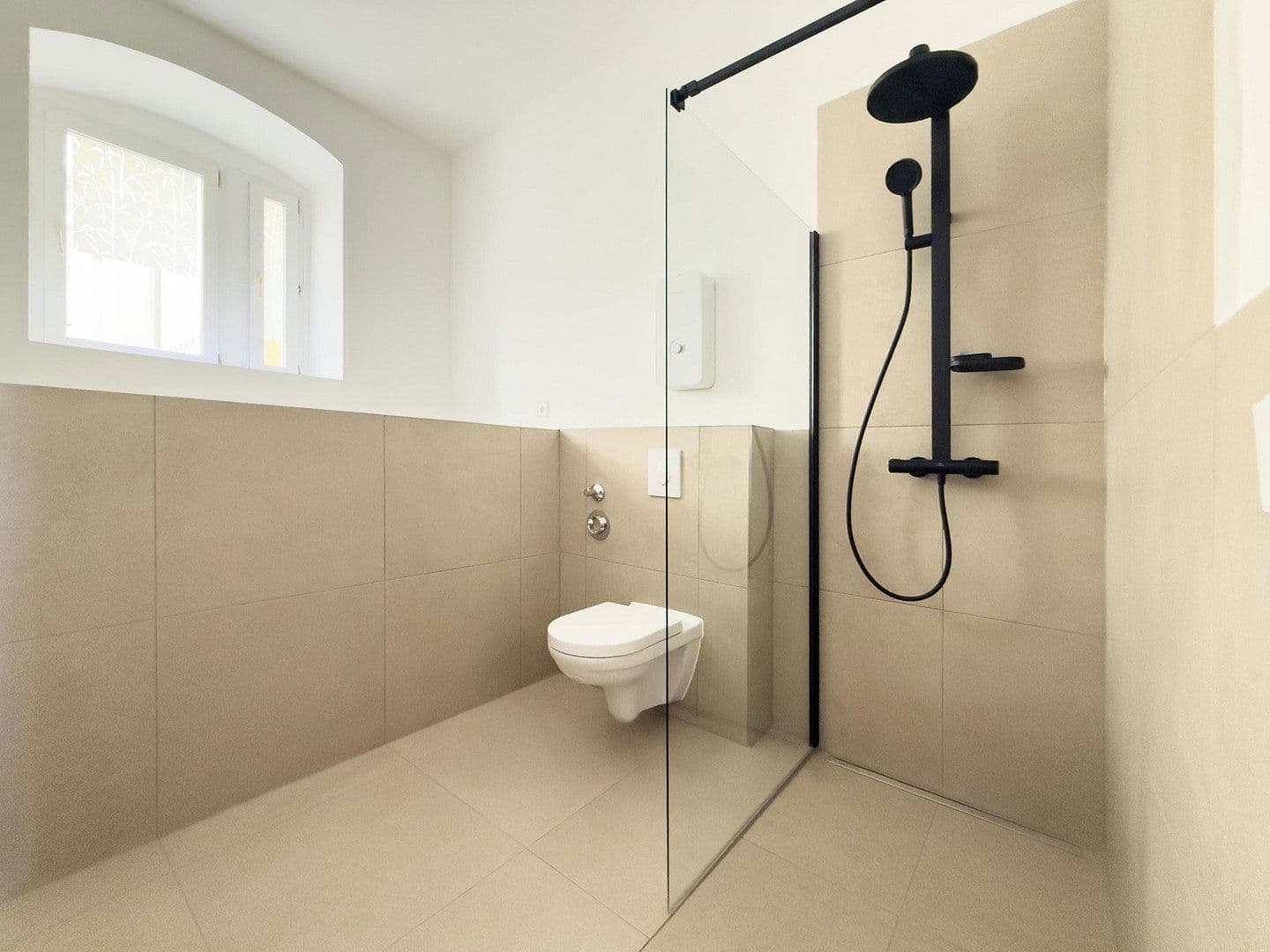 Prodej bytu 3+1 105 m², Friedbergstraße 27, Berlin, Berlín Prodej bytu 3+1 105 m², Friedbergstraße 27, Berlin, Berlín