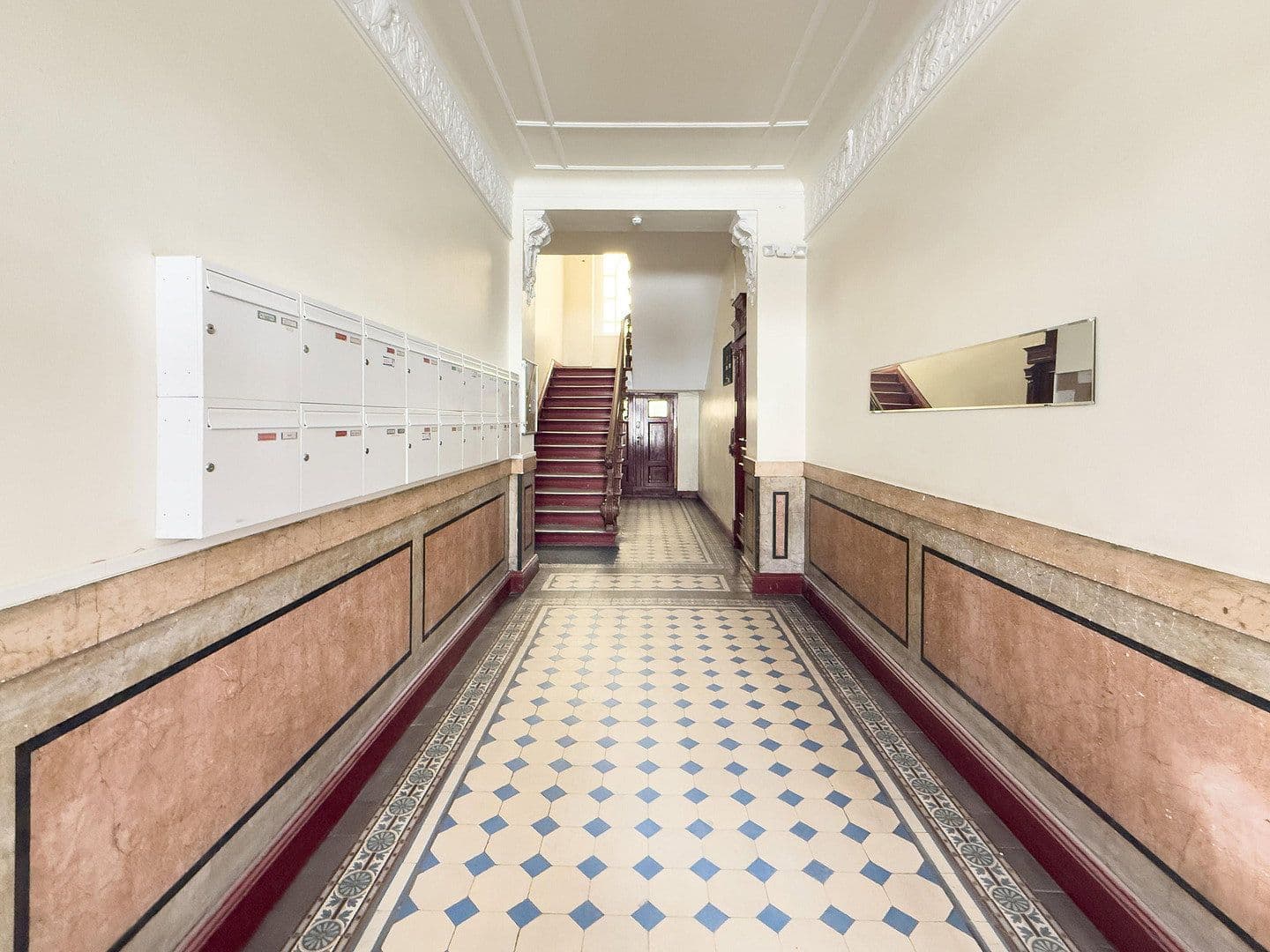 Prodej bytu 3+1 105 m², Friedbergstraße 27, Berlin, Berlín Prodej bytu 3+1 105 m², Friedbergstraße 27, Berlin, Berlín