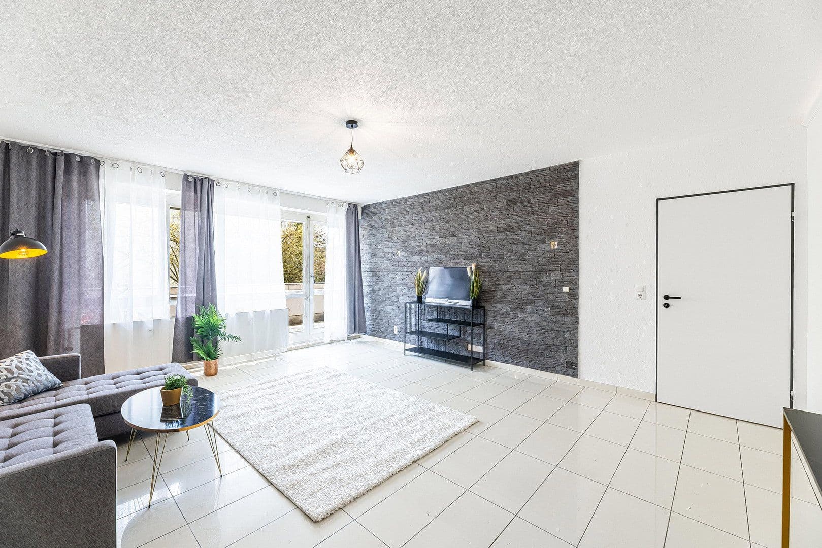 Prodej bytu 4+1 98 m², Allerseeweg 14, Höchberg, Bavorsko Prodej bytu 4+1 98 m², Allerseeweg 14, Höchberg, Bavorsko