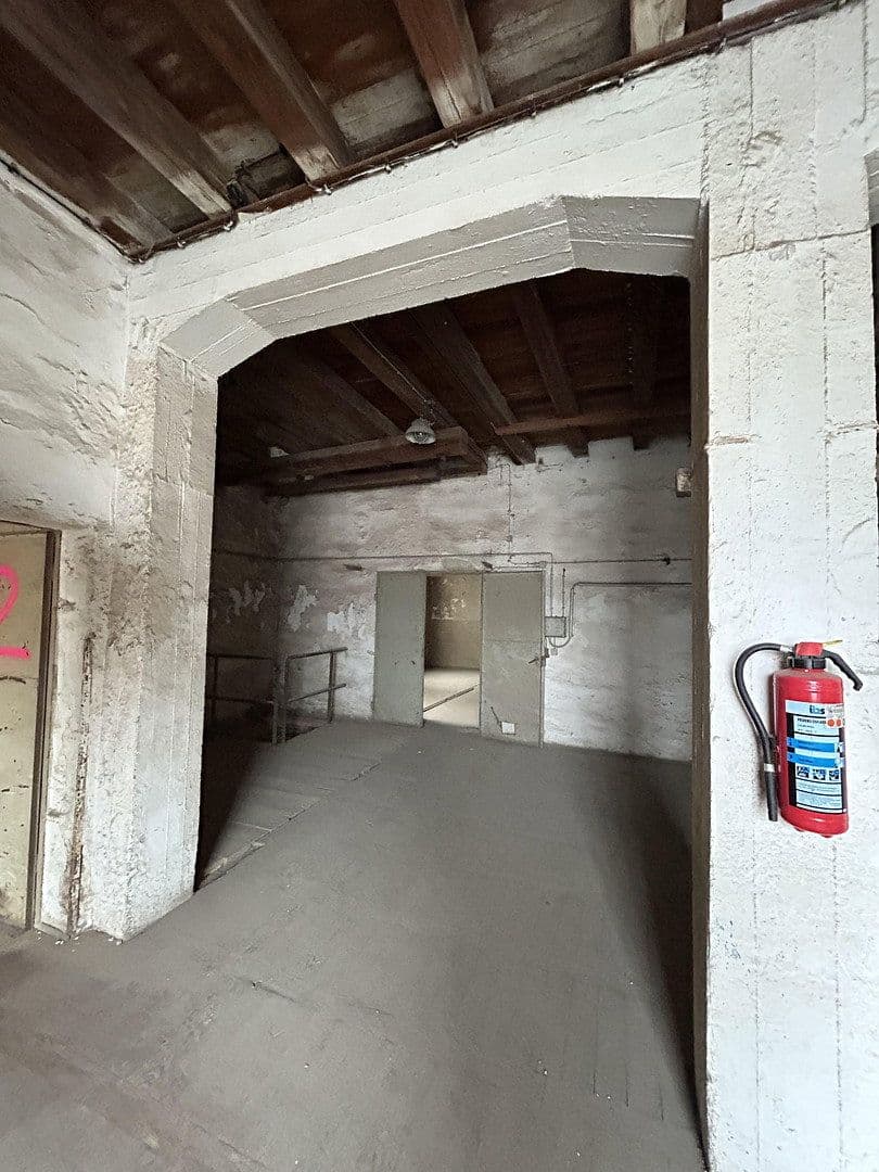 Prodej nebytového prostoru 4.126 m², Mühlenstraße 9b, Niddatal, Hessen Prodej nebytového prostoru 4.126 m², Mühlenstraße 9b, Niddatal, Hessen