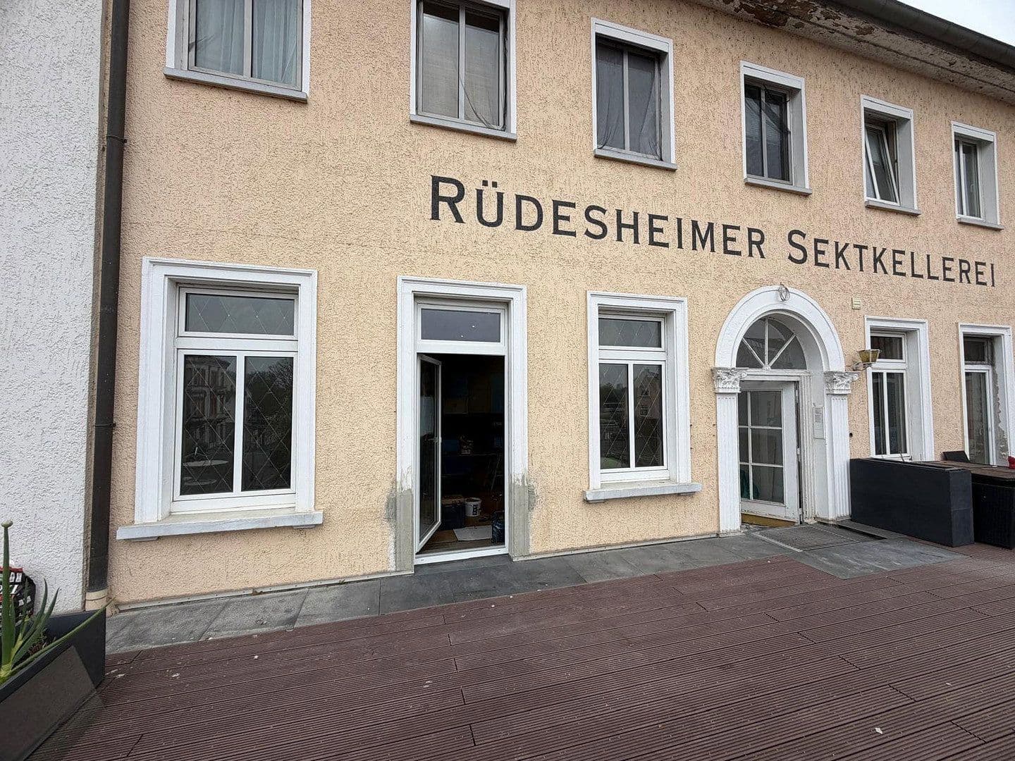 Pronájem bytu 2+1 42 m², Kaiserstraße 4a, Rüdesheim am Rhein, Hessen Pronájem bytu 2+1 42 m², Kaiserstraße 4a, Rüdesheim am Rhein, Hessen