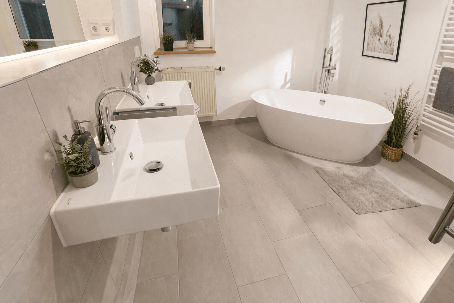 Pronájem bytu 3+1 109 m², Eisenbahnstr.11, Güstrow, Mecklenburg-Vorpommern Pronájem bytu 3+1 109 m², Eisenbahnstr.11, Güstrow, Mecklenburg-Vorpommern