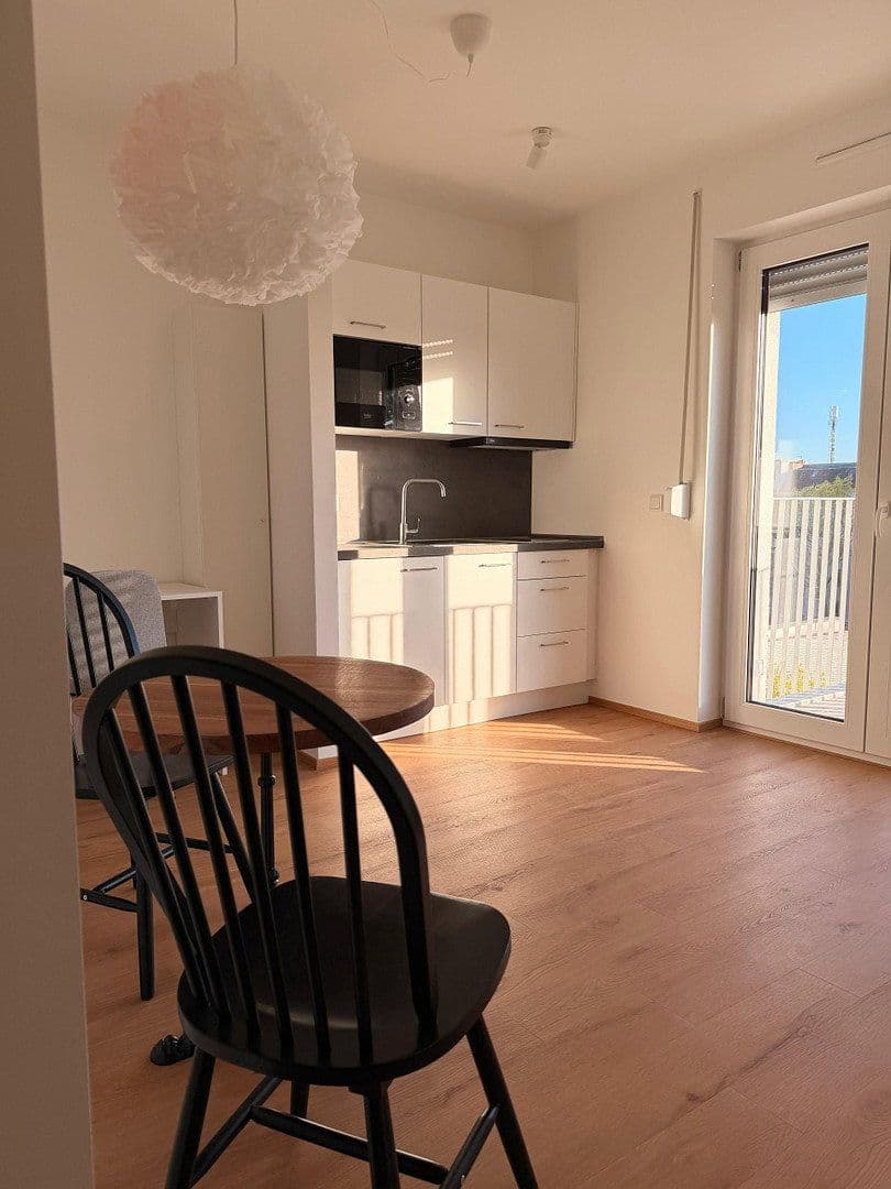 Pronájem bytu 1+1 25 m², Berlin, Berlín Pronájem bytu 1+1 25 m², Berlin, Berlín