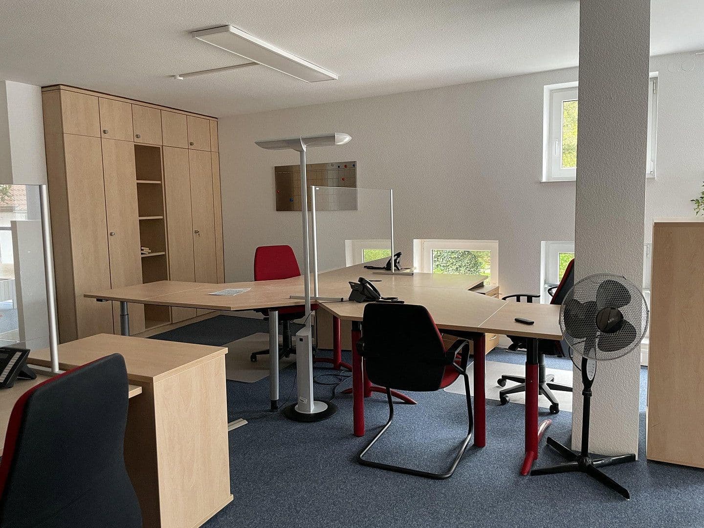 Pronájem nebytového prostoru 314 m², Osterholzer Heerstraße 125-127, Bremen, Bremen Pronájem nebytového prostoru 314 m², Osterholzer Heerstraße 125-127, Bremen, Bremen
