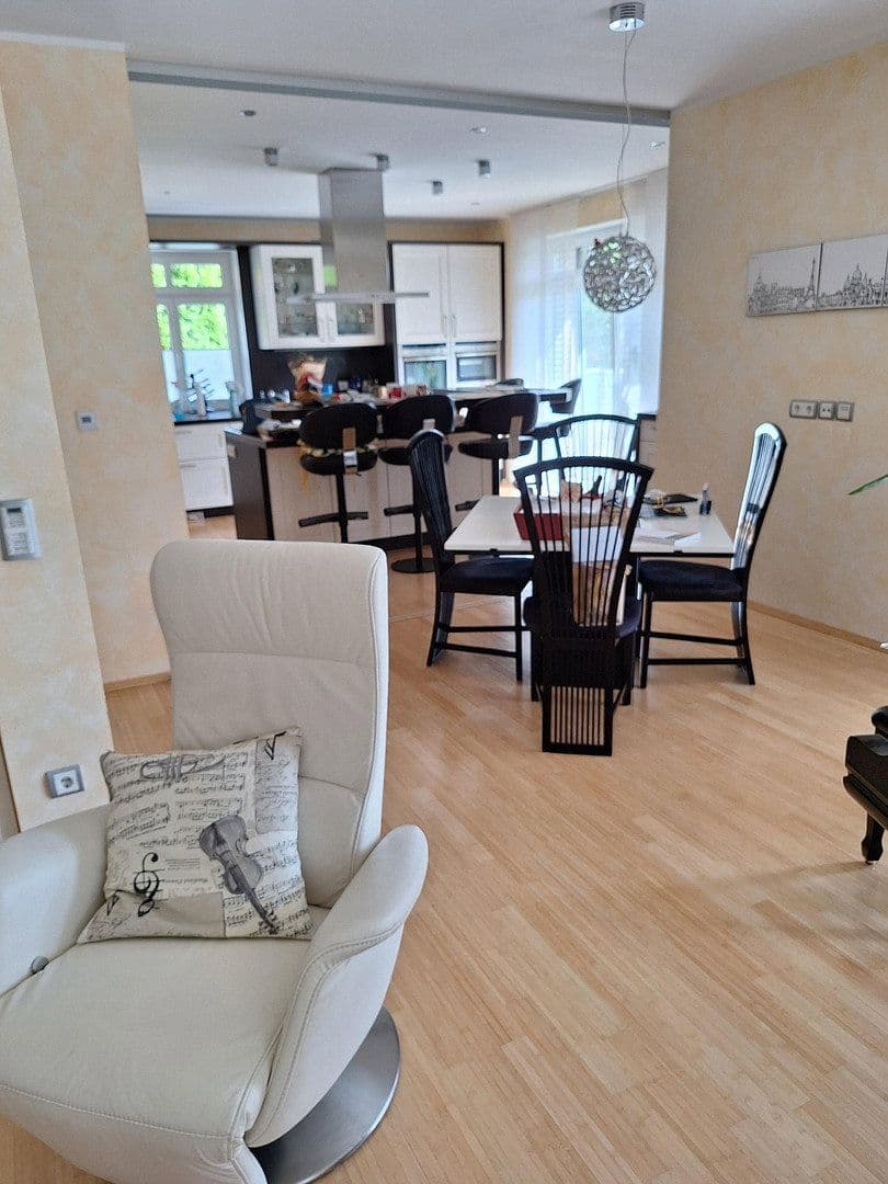 Prodej domu 191 m², pozemek 600 m², Wolfsburg, Dolní Sasko Prodej domu 191 m², pozemek 600 m², Wolfsburg, Dolní Sasko