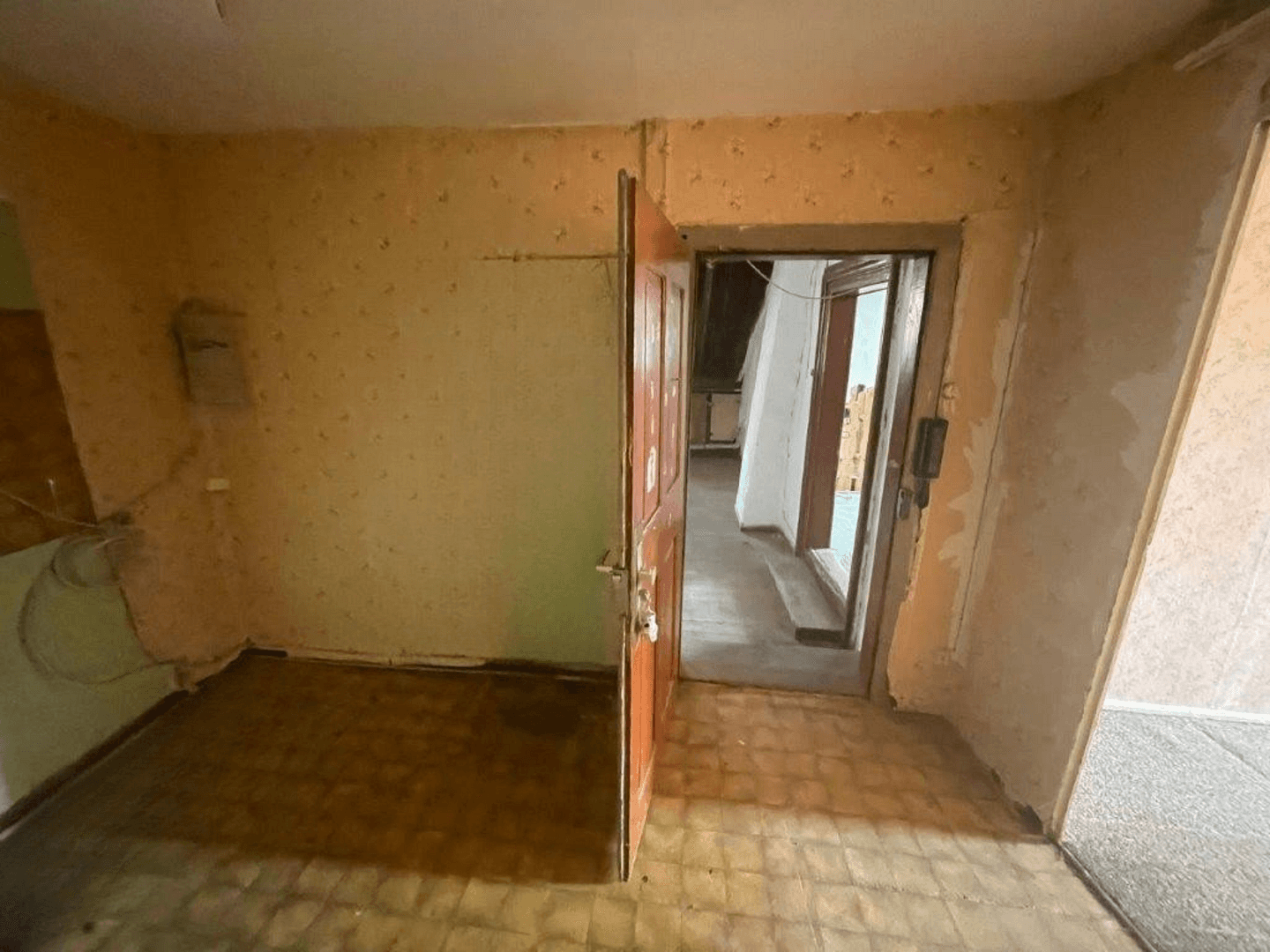 Prodej domu 460 m², pozemek 570 m², Volkach, Bavorsko Prodej domu 460 m², pozemek 570 m², Volkach, Bavorsko