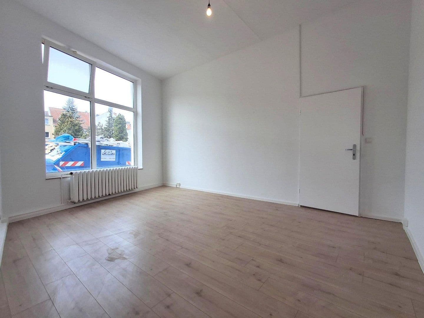 Pronájem bytu 4+1 80 m², Mittelstraße 2, Fürstenwalde nad Sprévou, Braniborsko Pronájem bytu 4+1 80 m², Mittelstraße 2, Fürstenwalde nad Sprévou, Braniborsko