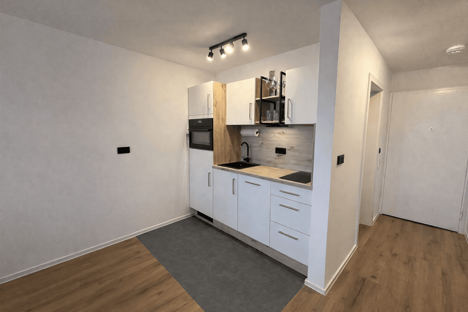 Pronájem bytu 1+1 30 m², Rudolfstr. 1, Planegg, Bavorsko Pronájem bytu 1+1 30 m², Rudolfstr. 1, Planegg, Bavorsko