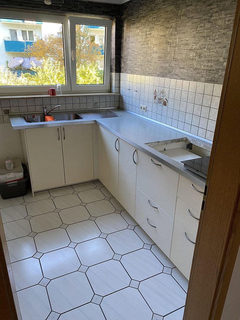 Prodej bytu 3+1 63 m², Falkenstr. 3, Leinfelden-Echterdingen, Bádensko-Württembersko Prodej bytu 3+1 63 m², Falkenstr. 3, Leinfelden-Echterdingen, Bádensko-Württembersko