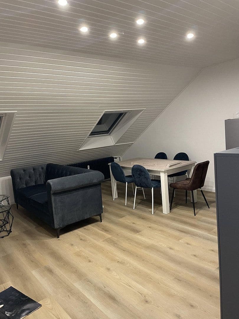 Pronájem bytu 2+1 47 m², Fischerstraße 50, Mannheim, Bádensko-Württembersko Pronájem bytu 2+1 47 m², Fischerstraße 50, Mannheim, Bádensko-Württembersko