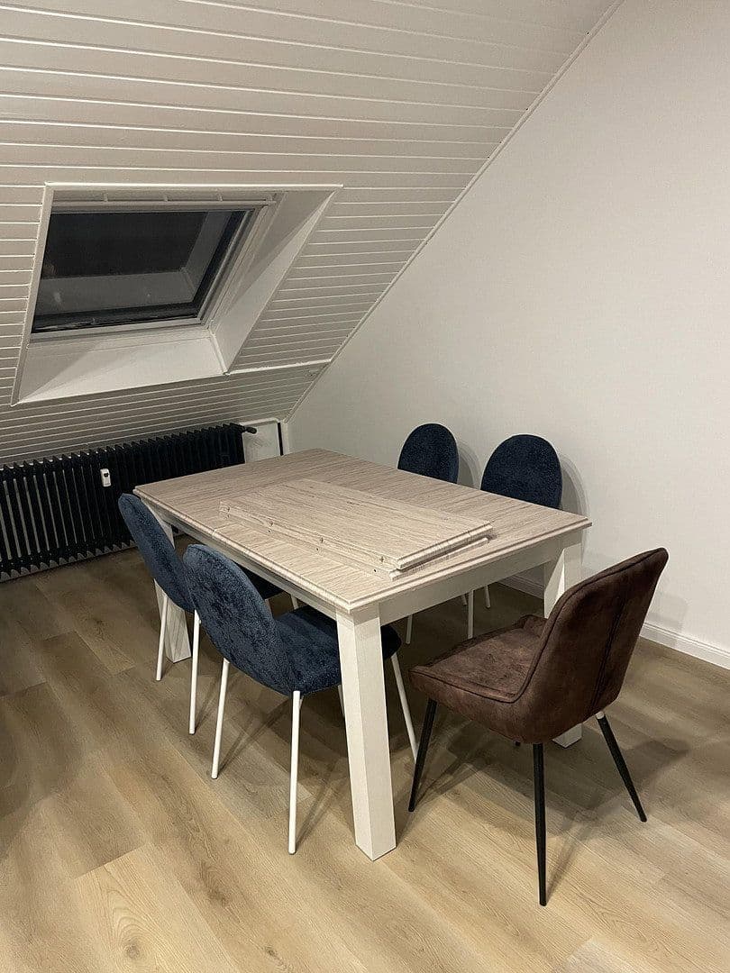 Pronájem bytu 2+1 47 m², Fischerstraße 50, Mannheim, Bádensko-Württembersko Pronájem bytu 2+1 47 m², Fischerstraße 50, Mannheim, Bádensko-Württembersko