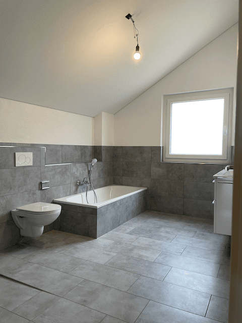 Prodej domu 160 m², pozemek 180 m², Wehratalstrasse 31c, Wehr, Bádensko-Württembersko Prodej domu 160 m², pozemek 180 m², Wehratalstrasse 31c, Wehr, Bádensko-Württembersko