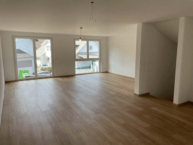 Prodej domu 160 m², pozemek 180 m², Wehratalstrasse 31c, Wehr, Bádensko-Württembersko Prodej domu 160 m², pozemek 180 m², Wehratalstrasse 31c, Wehr, Bádensko-Württembersko