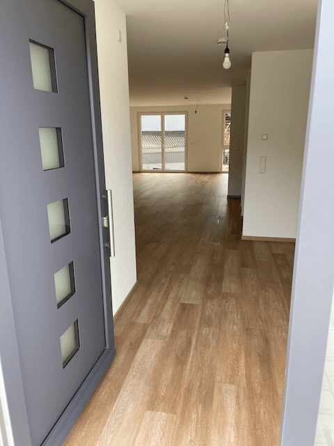 Prodej domu 160 m², pozemek 180 m², Wehratalstrasse 31c, Wehr, Bádensko-Württembersko Prodej domu 160 m², pozemek 180 m², Wehratalstrasse 31c, Wehr, Bádensko-Württembersko