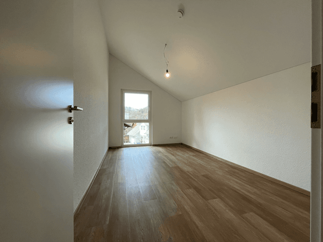 Prodej domu 160 m², pozemek 180 m², Wehratalstrasse 31c, Wehr, Bádensko-Württembersko Prodej domu 160 m², pozemek 180 m², Wehratalstrasse 31c, Wehr, Bádensko-Württembersko