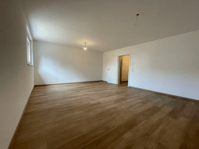Prodej domu 160 m², pozemek 180 m², Wehratalstrasse 31c, Wehr, Bádensko-Württembersko Prodej domu 160 m², pozemek 180 m², Wehratalstrasse 31c, Wehr, Bádensko-Württembersko