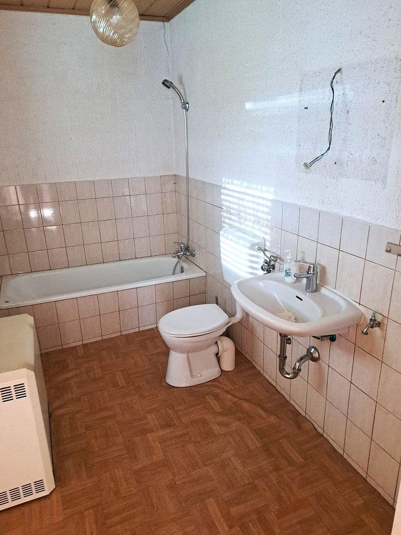Prodej domu 92 m², pozemek 3.101 m², Dorfstrass 5, Boldekow, Mecklenburg-Vorpommern Prodej domu 92 m², pozemek 3.101 m², Dorfstrass 5, Boldekow, Mecklenburg-Vorpommern