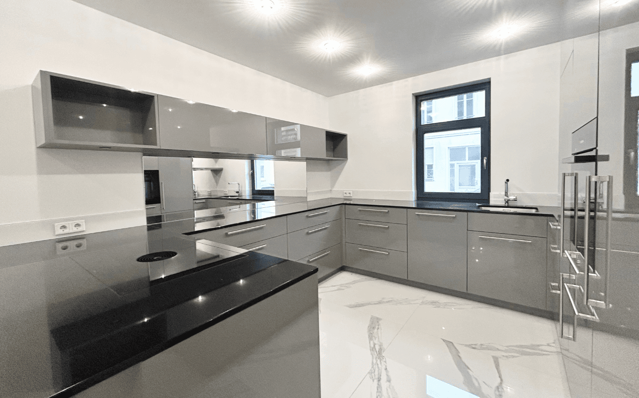 Prodej bytu 4+1 170 m², Höhestraße 23, Bad Homburg vor der Höhe, Hessen Prodej bytu 4+1 170 m², Höhestraße 23, Bad Homburg vor der Höhe, Hessen