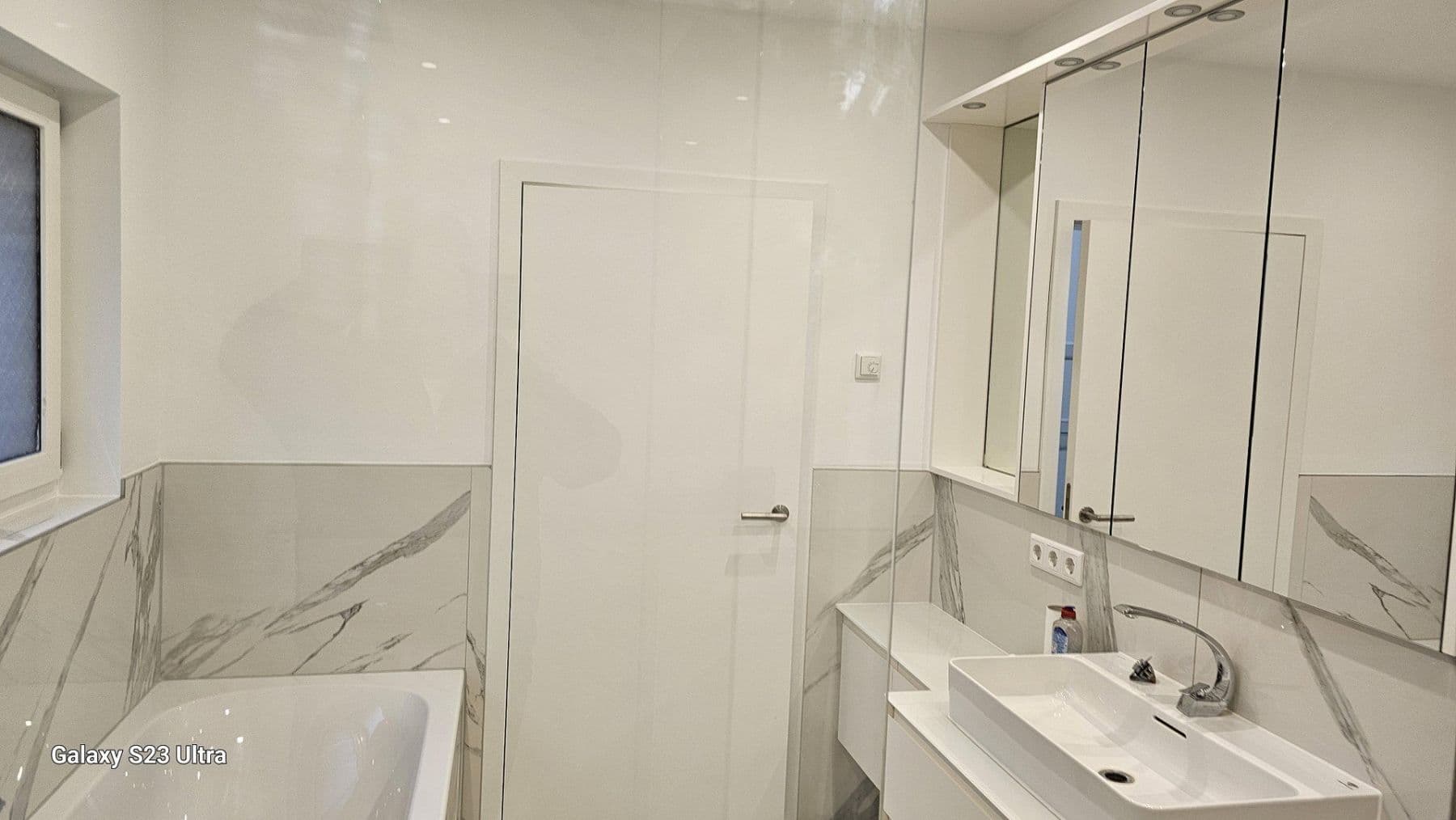 Prodej bytu 4+1 170 m², Höhestraße 23, Bad Homburg vor der Höhe, Hessen Prodej bytu 4+1 170 m², Höhestraße 23, Bad Homburg vor der Höhe, Hessen