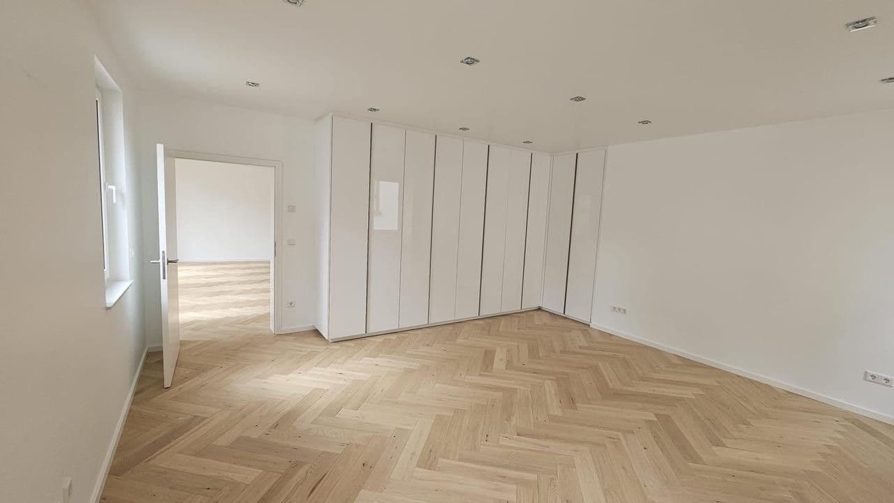 Prodej bytu 4+1 170 m², Höhestraße 23, Bad Homburg vor der Höhe, Hessen Prodej bytu 4+1 170 m², Höhestraße 23, Bad Homburg vor der Höhe, Hessen