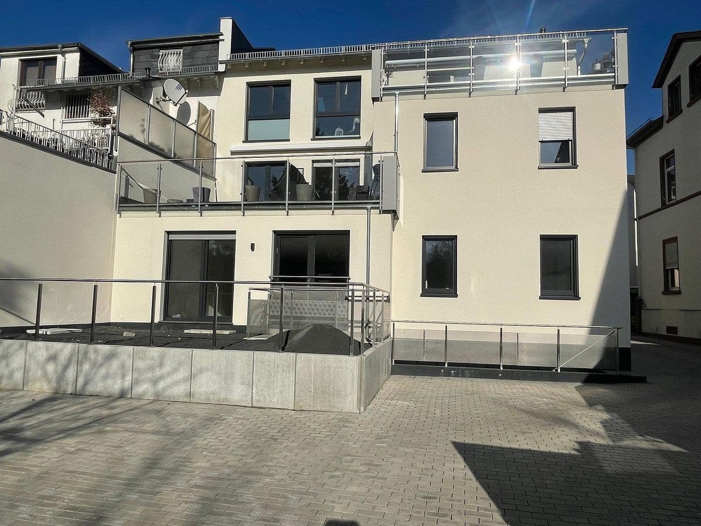 Prodej bytu 4+1 170 m², Höhestraße 23, Bad Homburg vor der Höhe, Hessen Prodej bytu 4+1 170 m², Höhestraße 23, Bad Homburg vor der Höhe, Hessen