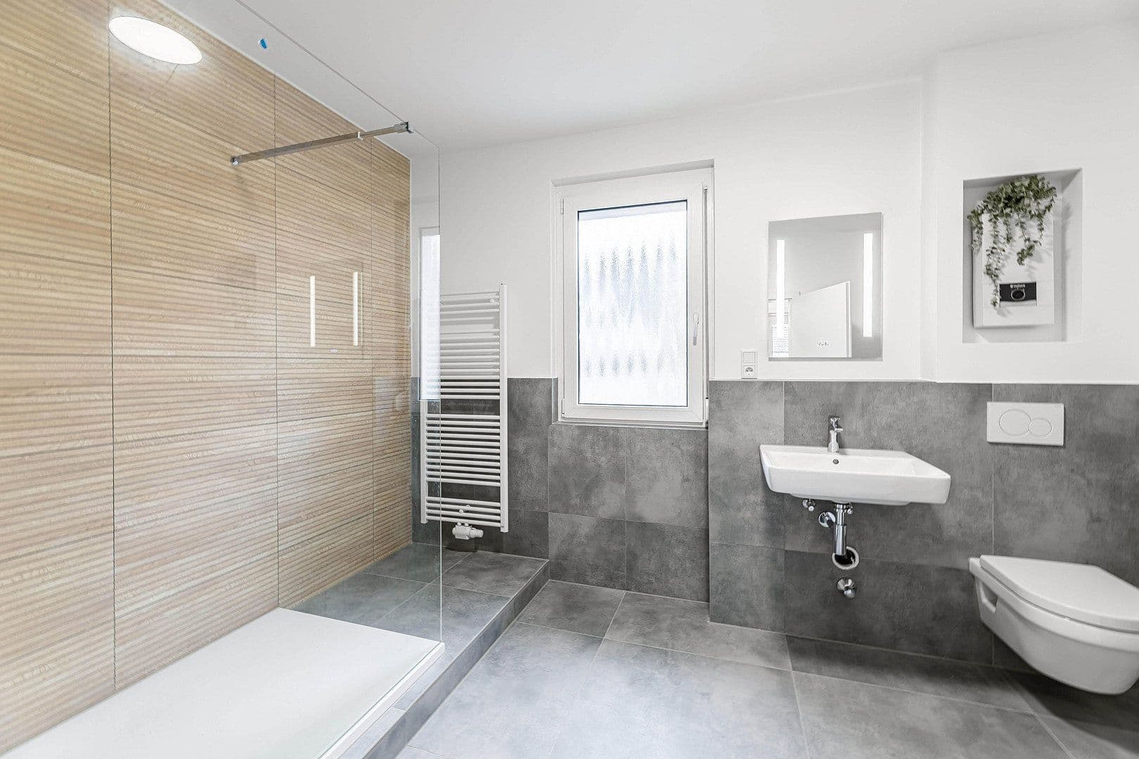 Pronájem bytu 2+1 60 m², Moritzbergstraße 32, Nürnberg, Bavorsko Pronájem bytu 2+1 60 m², Moritzbergstraße 32, Nürnberg, Bavorsko