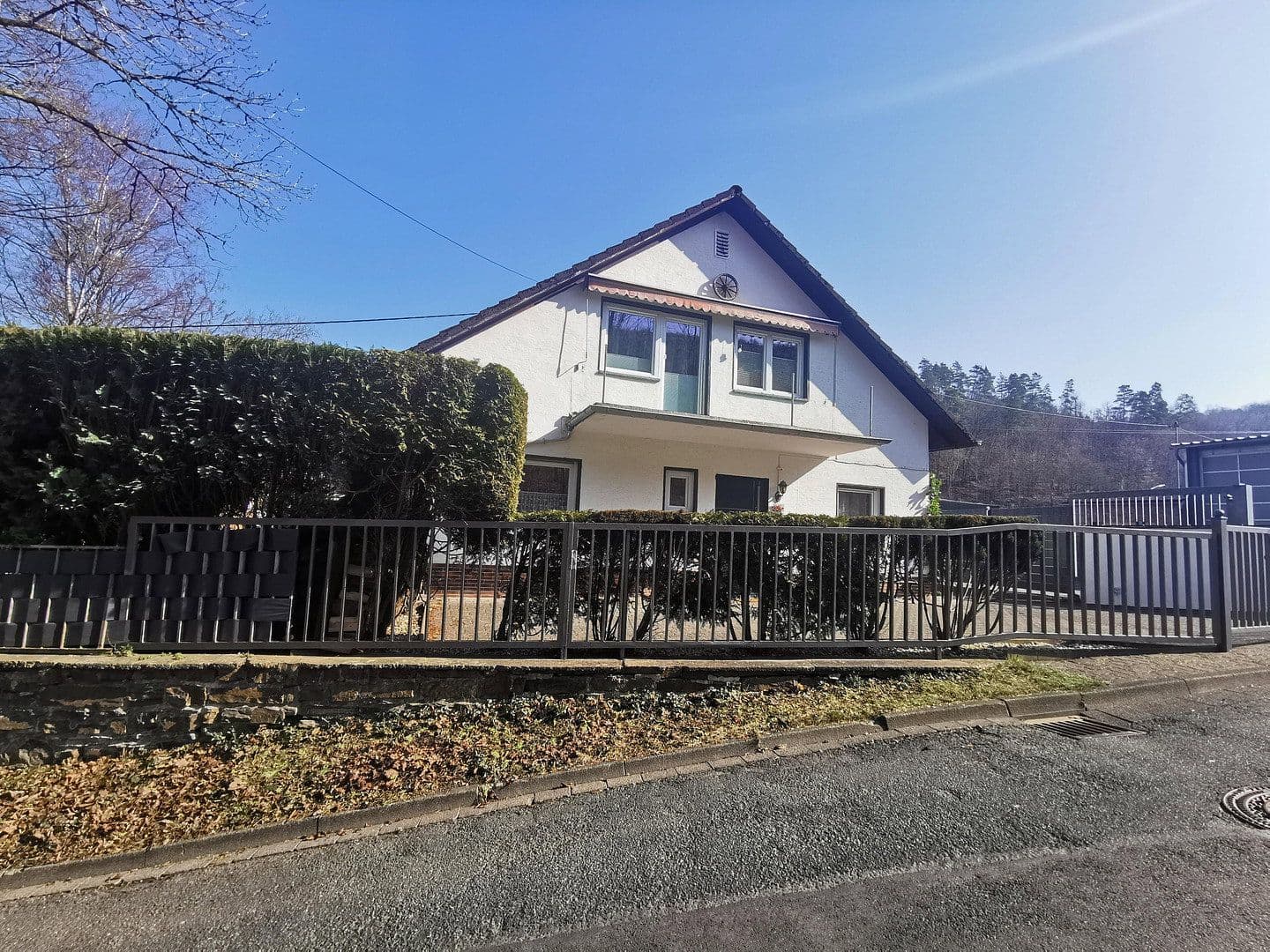 Prodej domu 103 m², pozemek 360 m², Siegen, Severní Porýní-Vestfálsko Prodej domu 103 m², pozemek 360 m², Siegen, Severní Porýní-Vestfálsko