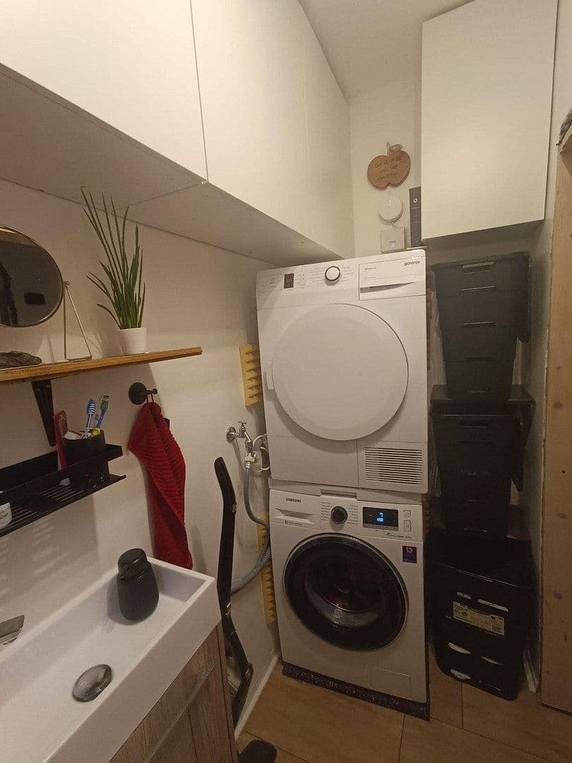 Prodej domu 103 m², pozemek 360 m², Siegen, Severní Porýní-Vestfálsko Prodej domu 103 m², pozemek 360 m², Siegen, Severní Porýní-Vestfálsko