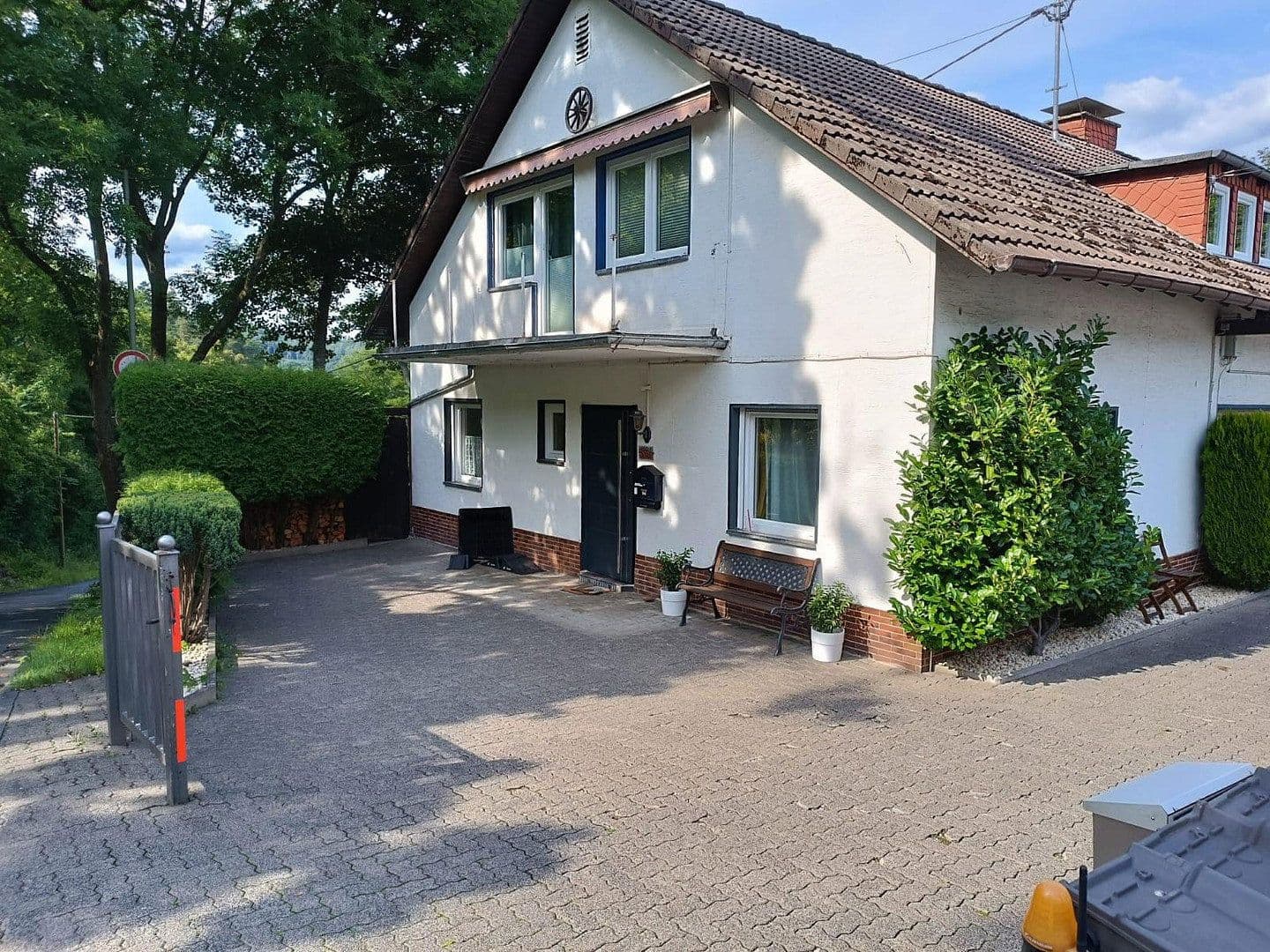 Prodej domu 103 m², pozemek 360 m², Siegen, Severní Porýní-Vestfálsko Prodej domu 103 m², pozemek 360 m², Siegen, Severní Porýní-Vestfálsko