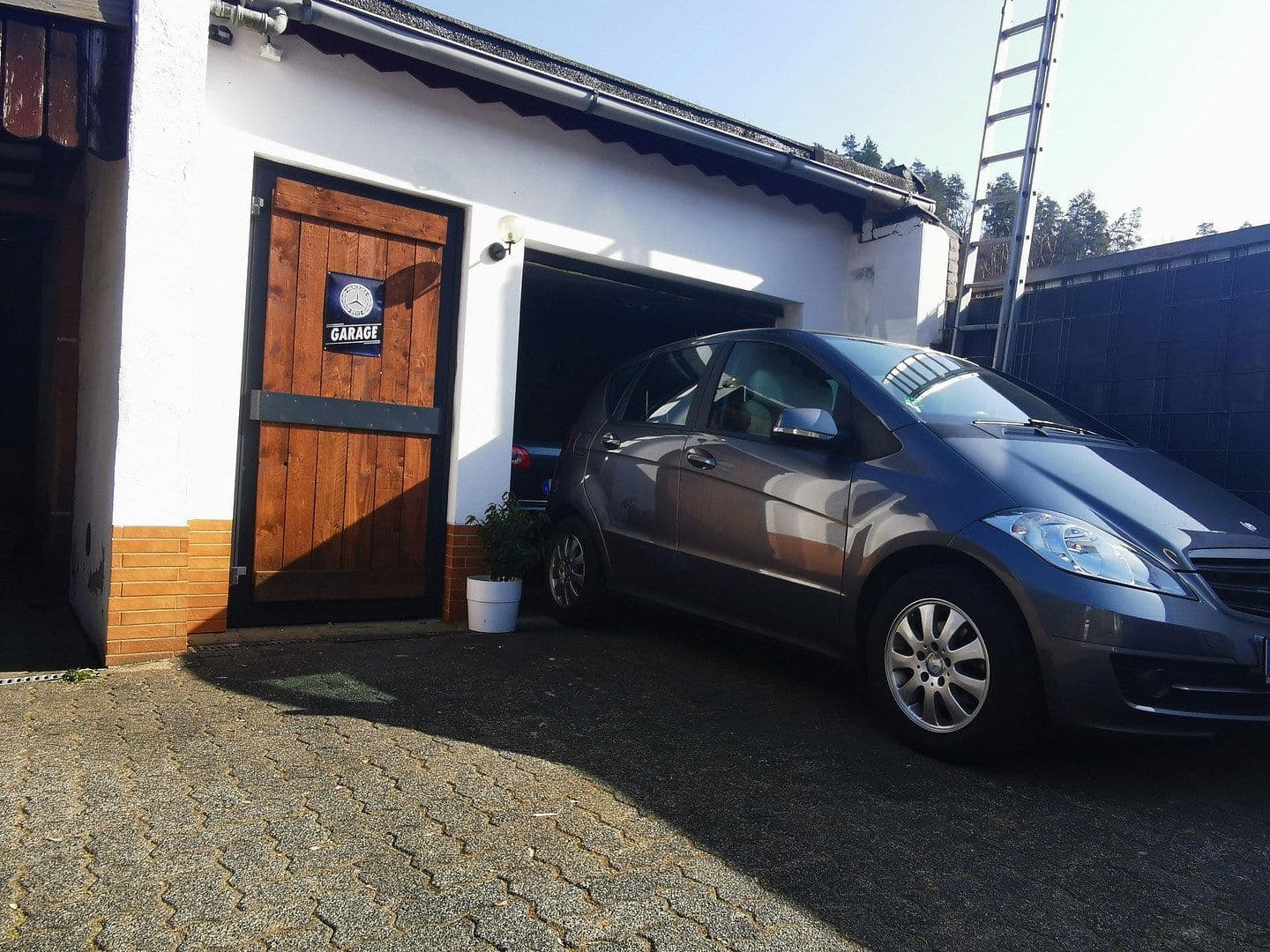 Prodej domu 103 m², pozemek 360 m², Siegen, Severní Porýní-Vestfálsko Prodej domu 103 m², pozemek 360 m², Siegen, Severní Porýní-Vestfálsko