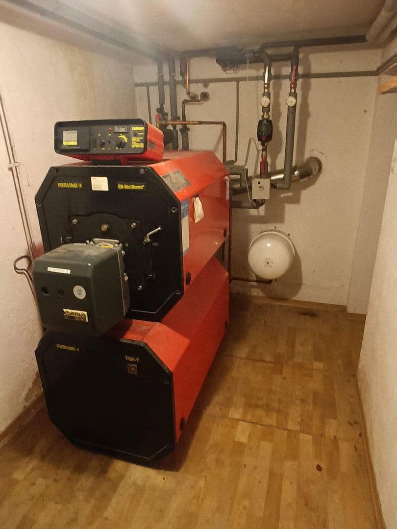 Prodej domu 103 m², pozemek 360 m², Siegen, Severní Porýní-Vestfálsko Prodej domu 103 m², pozemek 360 m², Siegen, Severní Porýní-Vestfálsko