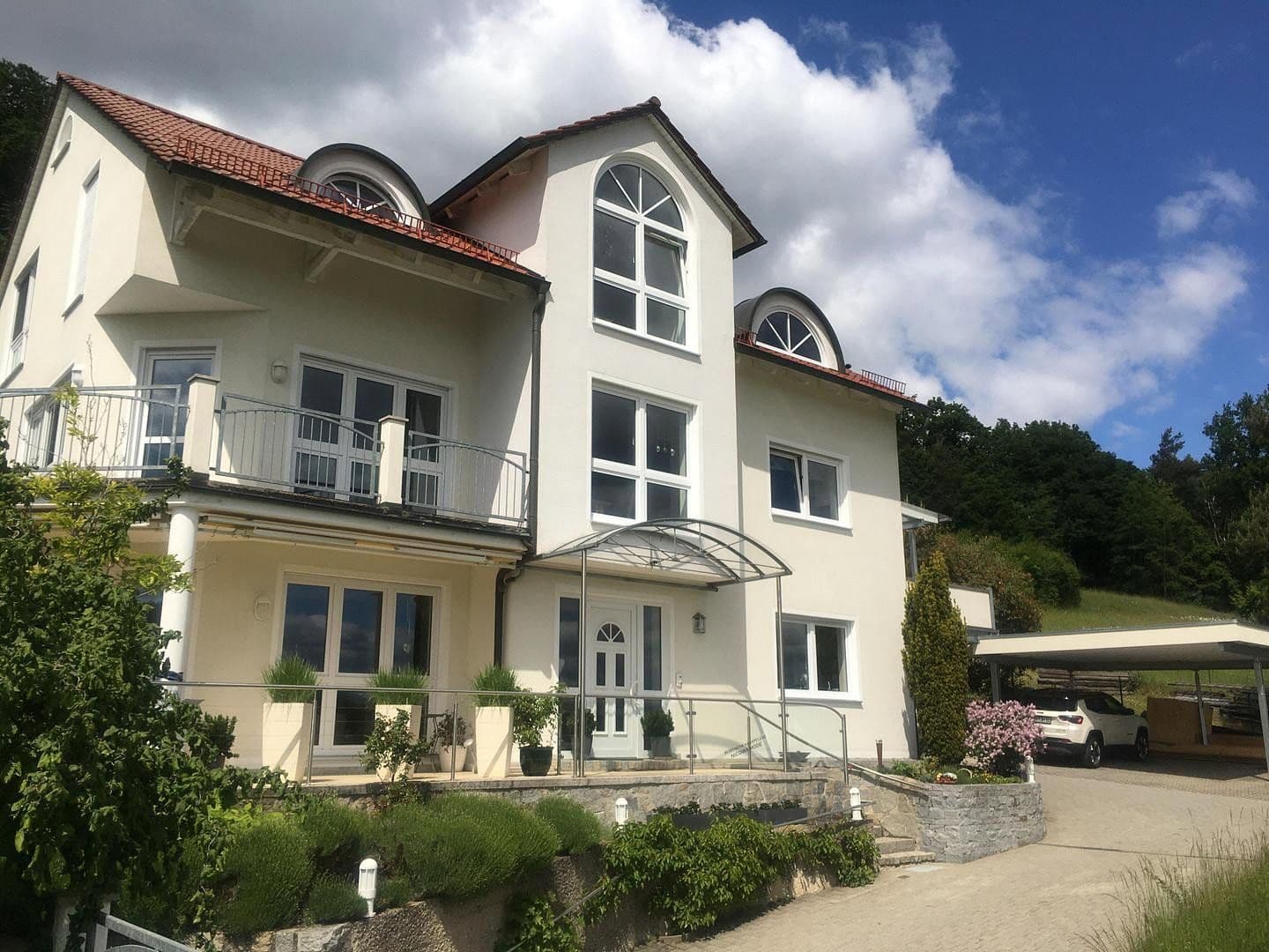 Pronájem domu 205 m², pozemek 780 m², Amberg, Bavorsko Pronájem domu 205 m², pozemek 780 m², Amberg, Bavorsko