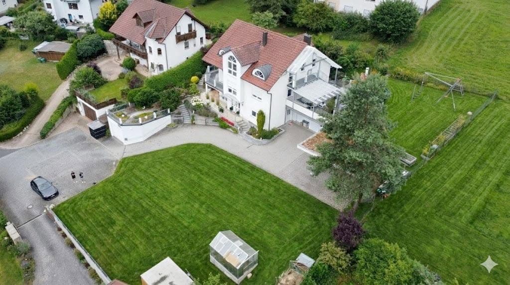 Pronájem domu 205 m², pozemek 780 m², Amberg, Bavorsko Pronájem domu 205 m², pozemek 780 m², Amberg, Bavorsko