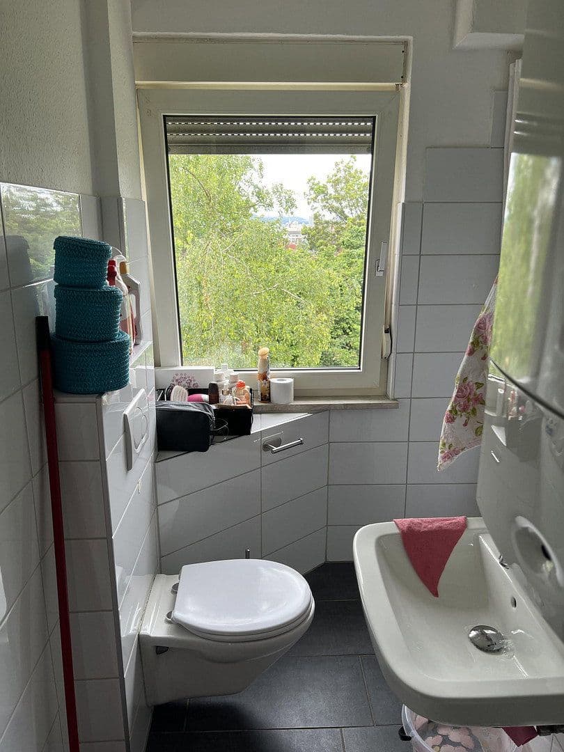 Pronájem bytu 3+1 68 m², Am Zimmermannskreuz 5, Kaiserslautern, Porýní-Falc Pronájem bytu 3+1 68 m², Am Zimmermannskreuz 5, Kaiserslautern, Porýní-Falc