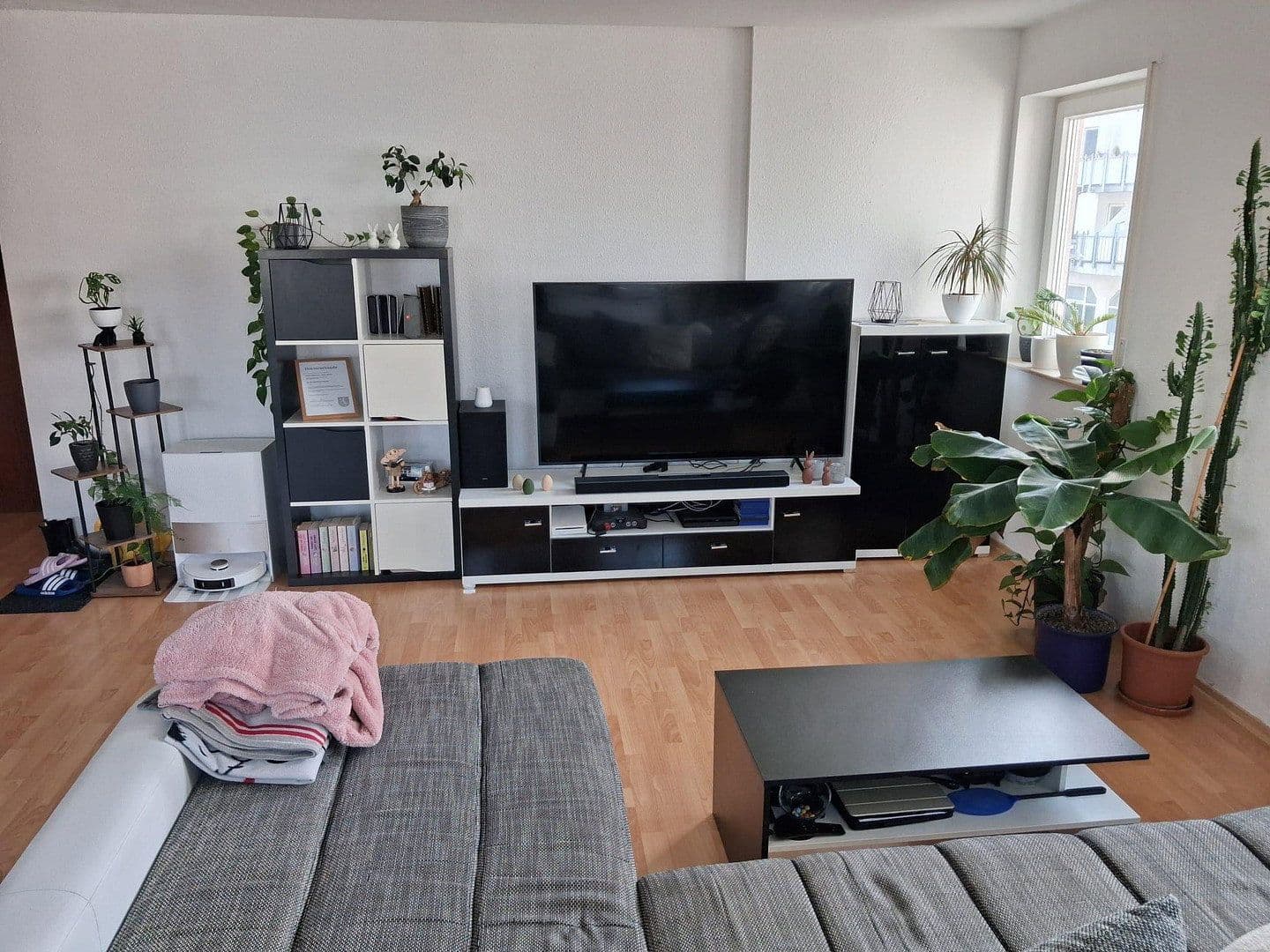 Pronájem bytu 2+1 60 m², Ummendorf, Bádensko-Württembersko Pronájem bytu 2+1 60 m², Ummendorf, Bádensko-Württembersko